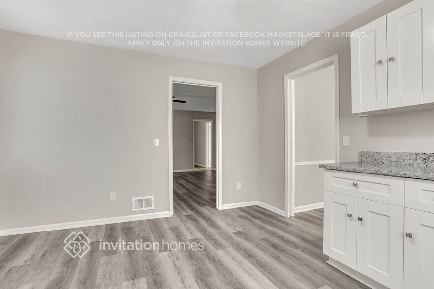 Building Photo - 2180 Riverbrook Rd