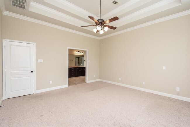 Building Photo - 25807 Somerset Meadows Ct