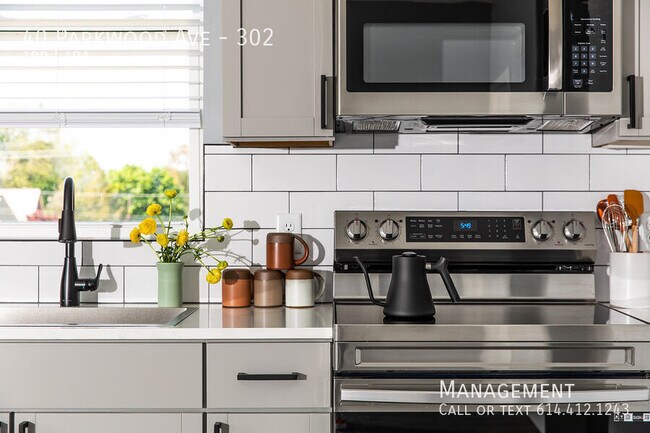 Building Photo - 40 Parkwood Ave