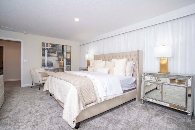 Building Photo - 2713 Bookmark Dr