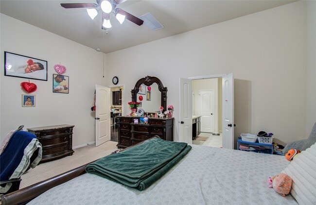 Building Photo - 2702 Fairfield Bend Pl