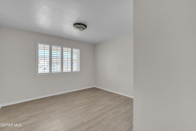 Building Photo - 10516 Cuesta Brava Ln
