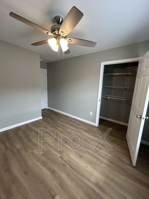 Building Photo - 714 Columbus St