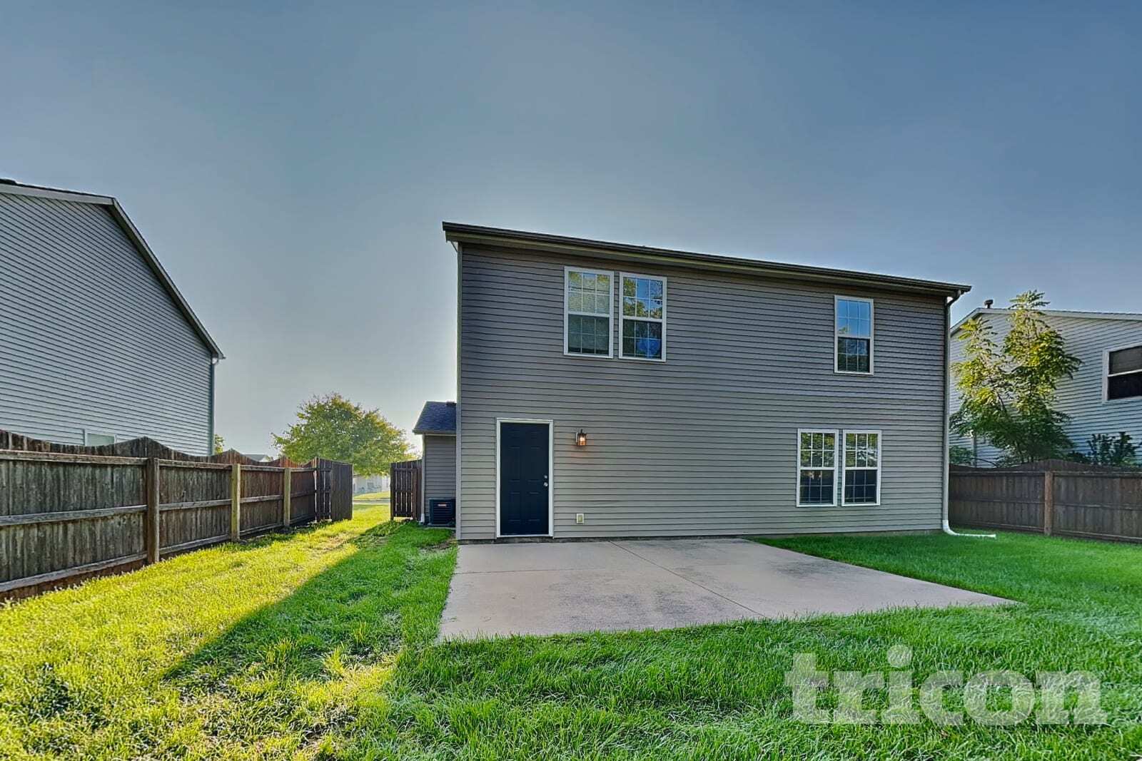 Building Photo - 678 Runnymede Ct