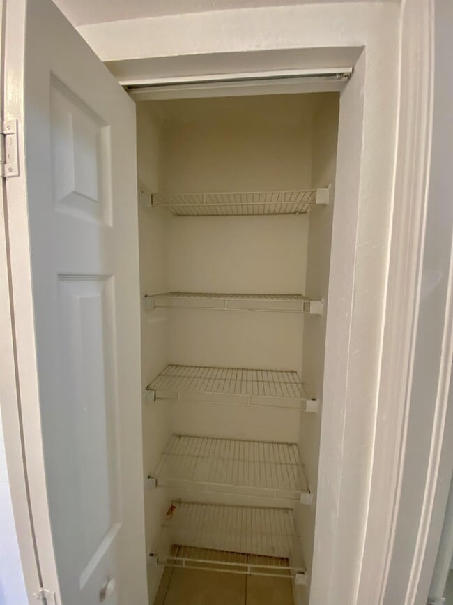 Building Photo - 2914 NW 55th Ave