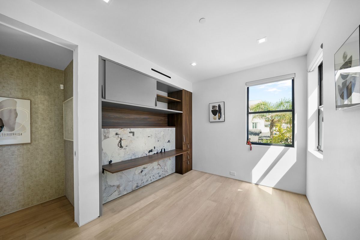 Building Photo - 1500 Ocean Dr