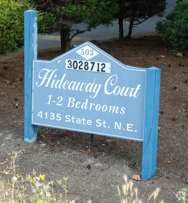 Building Photo - Hideaway Court