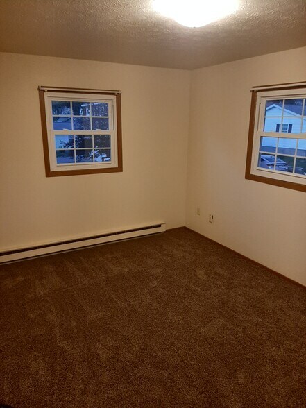 Building Photo - 1164 S Lincoln Ave