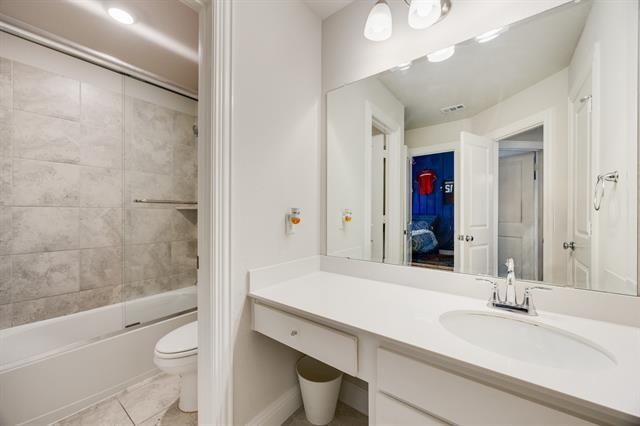 Building Photo - 1524 Buckthorn Rd