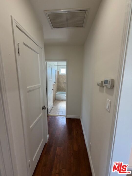 Building Photo - 17400 Cantlay St