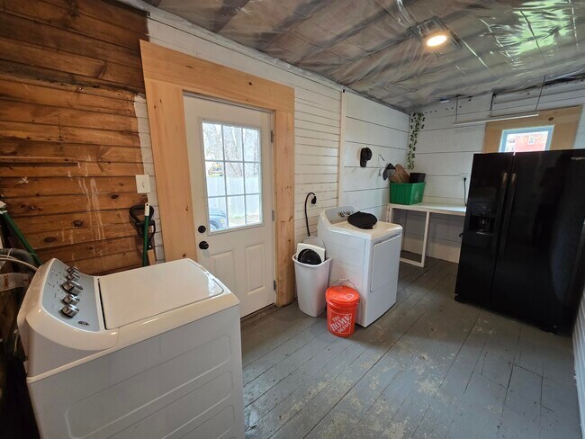 Building Photo - 22 South St