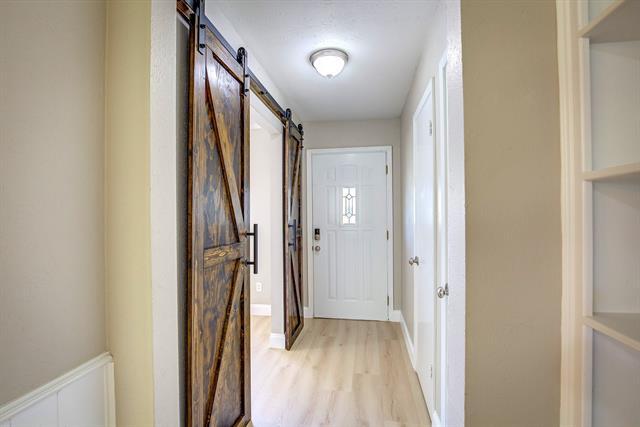 Building Photo - 604 Ruidoso Dr