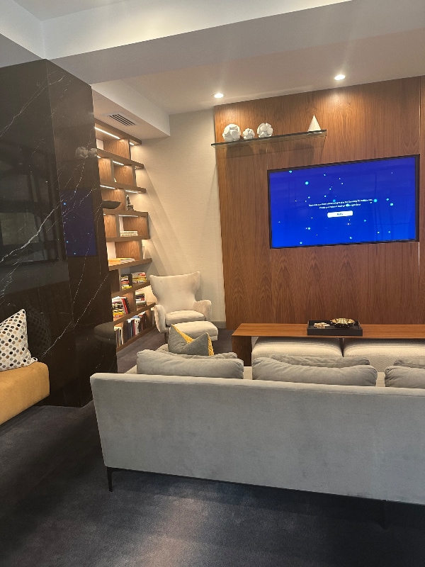 Building Photo - 11 Island Ave