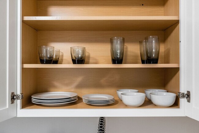 Building Photo - 1818 Court F