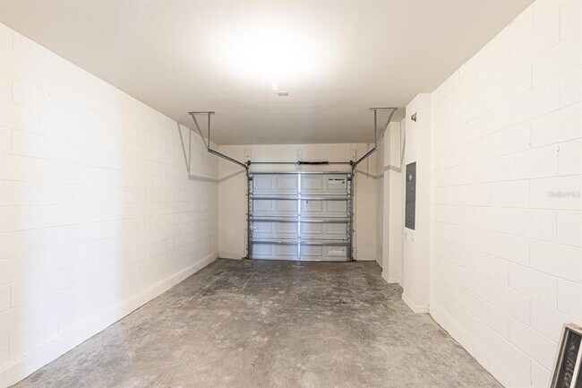 Building Photo - 1551 Dawnview Wy