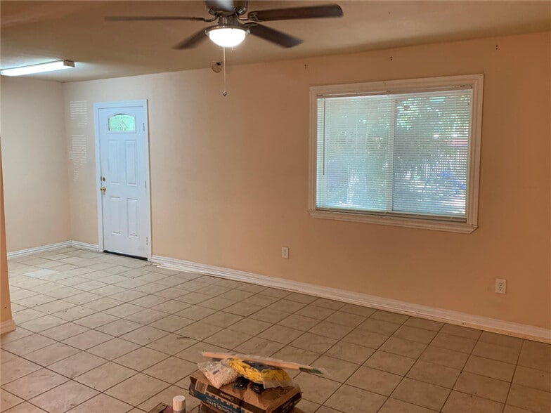 Building Photo - 4631 Timberwood Dr