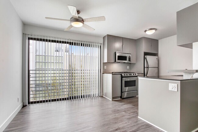 Interior Photo - 117 Pacific St. in Sant Monica - 1 block to the beach and Main St!