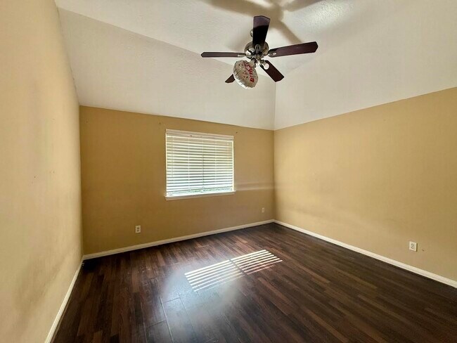 Building Photo - 17006 Maricella Cir