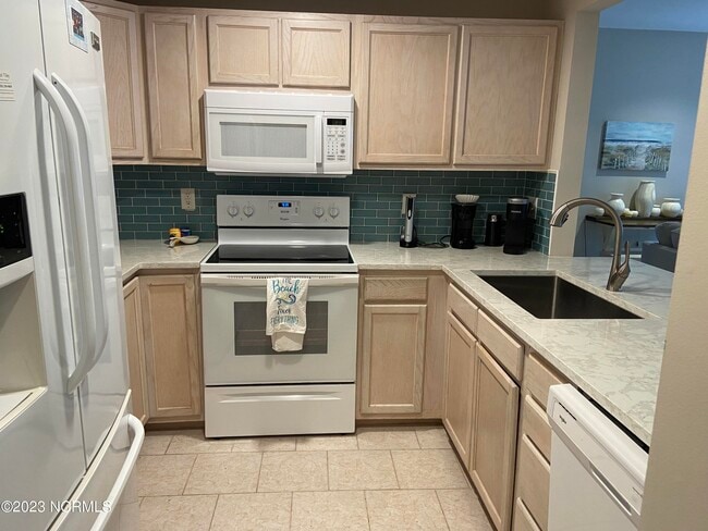 Building Photo - 404 Penny Ln