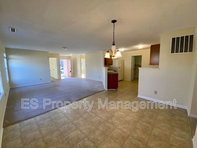 Building Photo - 10264 Cumberland Pointe Blvd