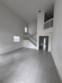 Building Photo - 157 NE 27th Terrace