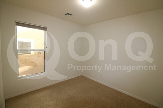 Building Photo - 779 W Calle La Bolita