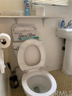 Building Photo - 503 E Balboa Blvd