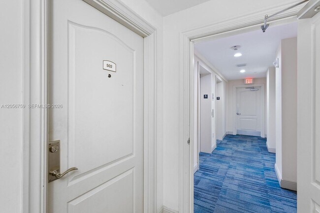 Building Photo - 2701 SW 3rd Ave