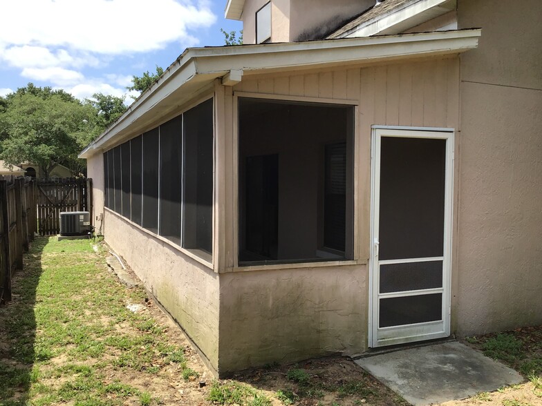 Building Photo - 1133 Olympic Ct