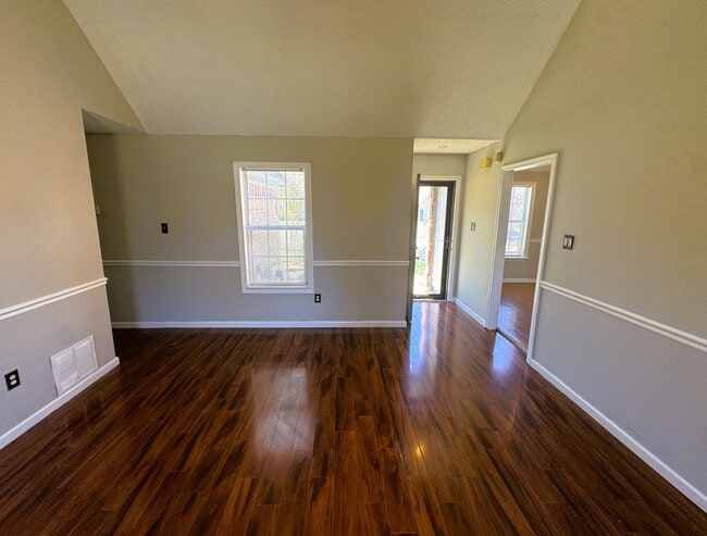 Building Photo - 5376 Ragan Ridge Dr