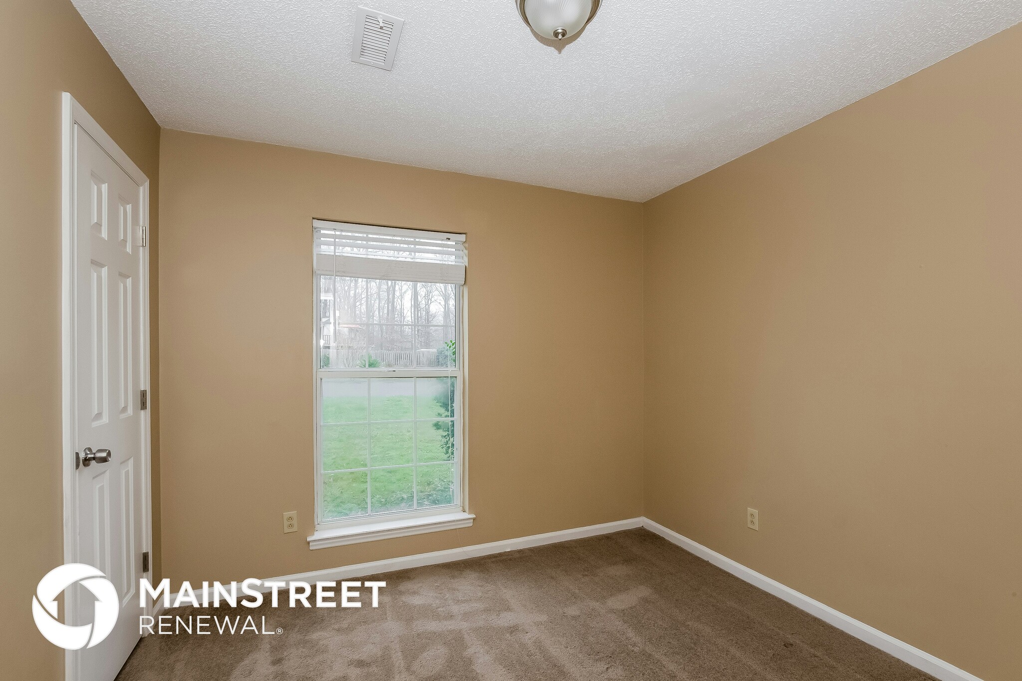 Building Photo - 2702 Faircroft Way