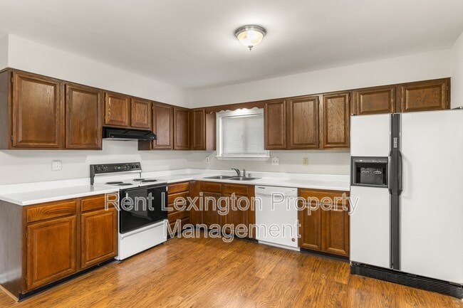 Building Photo - 2025 Langhorne Dr
