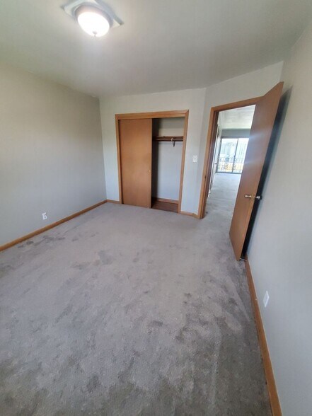 Primary Photo - 3202 N 76th St