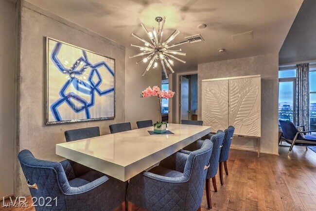 Building Photo - 353 E Bonneville Ave