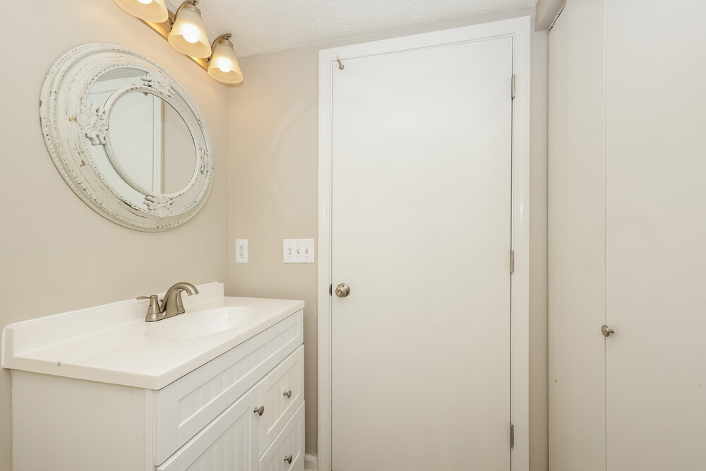Building Photo - 5712 Cedar Ash Crossing
