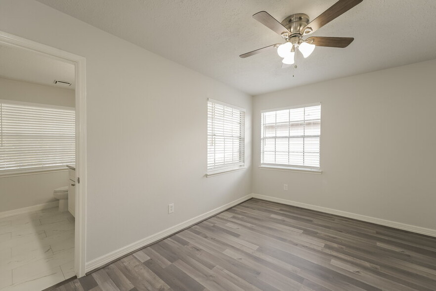 Building Photo - 9223 Bristlebrook Dr
