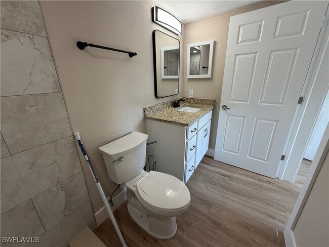 Building Photo - 5315 Summerlin Rd