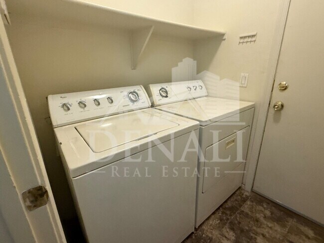 Building Photo - 4272 E Jasper Dr