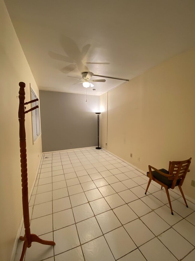 Building Photo - 5 Bed/3 Bath UC Rental Located on McMillan $750/pp ($3,875/mo)!