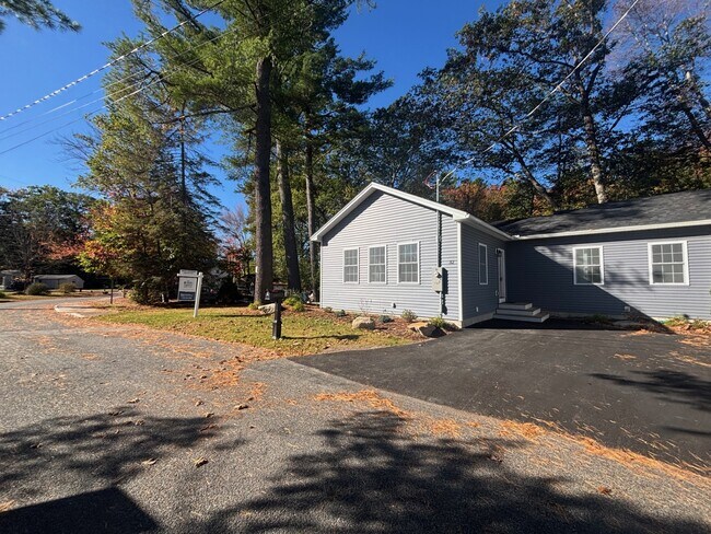 Building Photo - 32 Boynton Rd