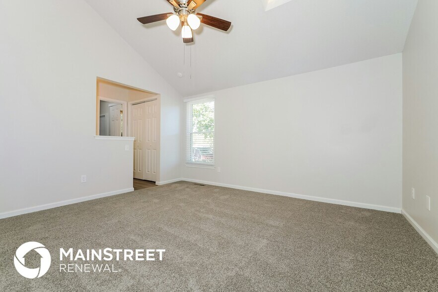 Building Photo - 19204 E 31st Terrace Dr S