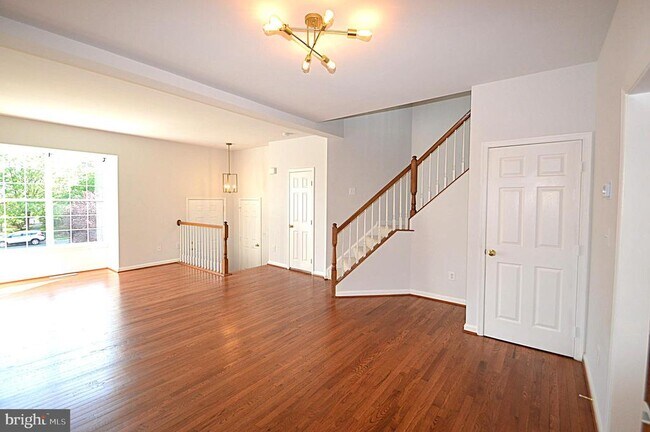 Building Photo - 13510 Nickleback Ct