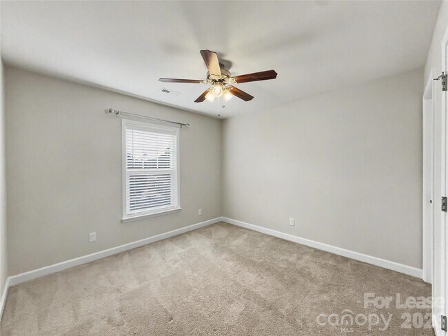 Building Photo - 9403 Segundo Ln