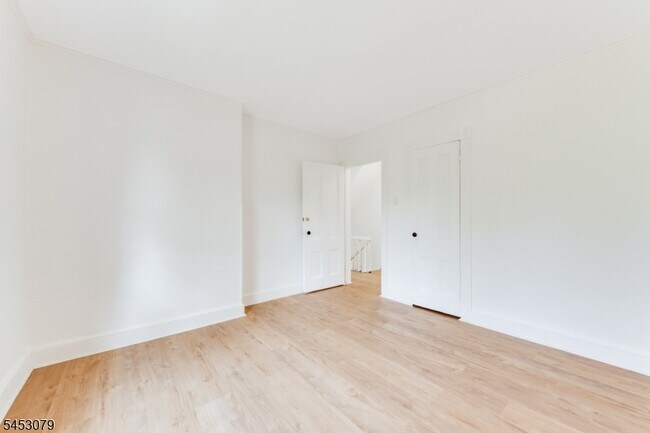 Building Photo - 37 Bowers Ln