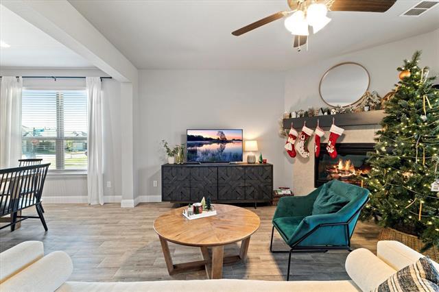 Building Photo - 405 Rosie Ct