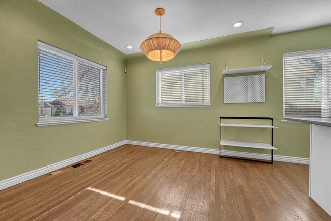 Building Photo - $3,695.00, $300 OFF First Months' Rent - 4 Bedroom, 3 Bath, Single Family Home in Denver with Fin...