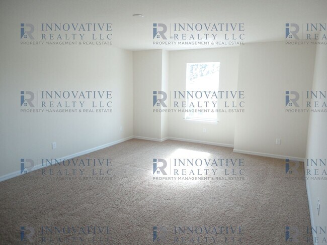 Building Photo - 3BR/2.5BA Town Home in Aloma Trails Commun...