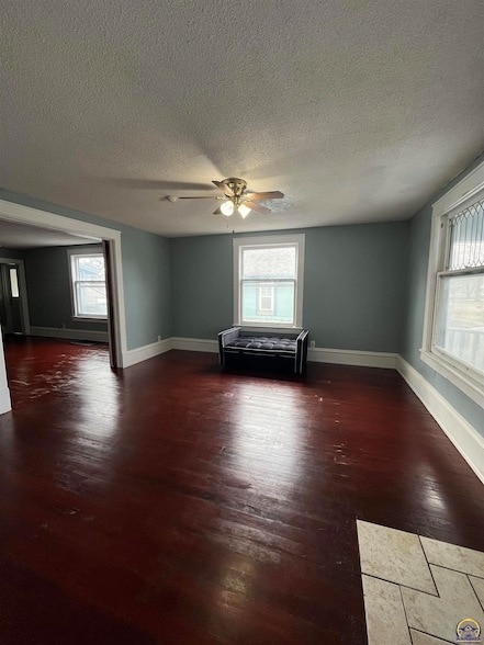 Building Photo - 810 Exchange St