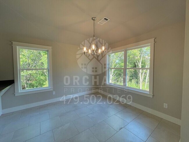 Building Photo - Bella Vista- Single-Family Home- Sought After Creekwood Plan