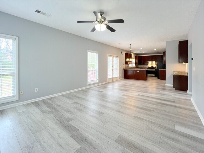 Building Photo - 1924 Riverlanding Cir